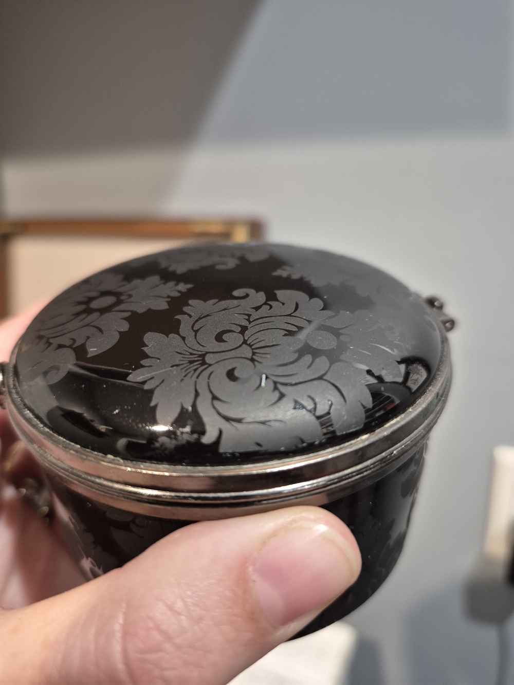 Compact Round Black Floral Jewelry Box with Mirror Metal Trinket Dish - Picture 7 of 12